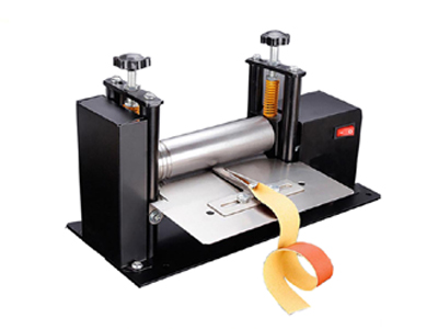 Electric strip folding machine for leather handbag
